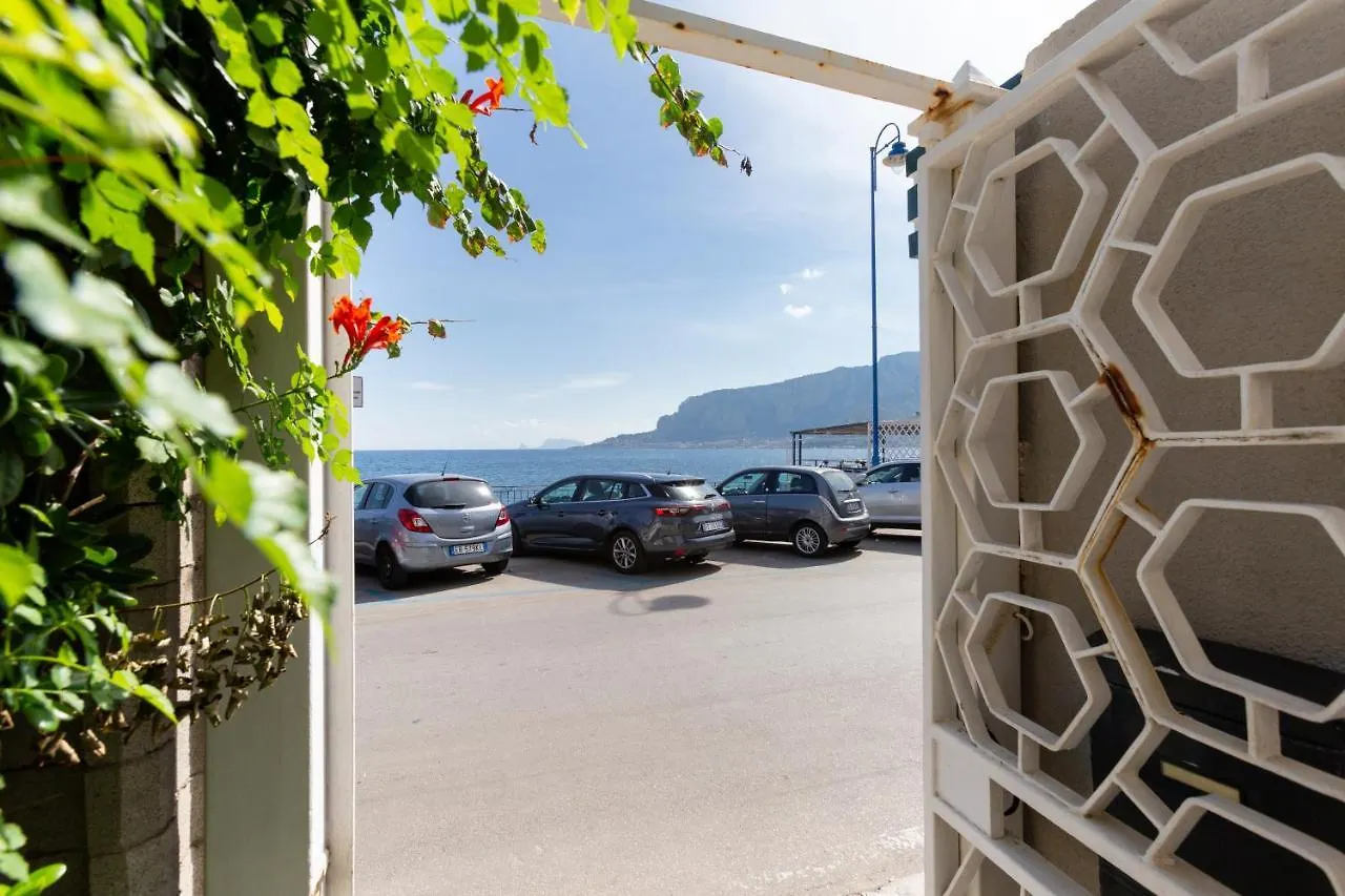 Mondello Wonderful Seaview Apartment X6